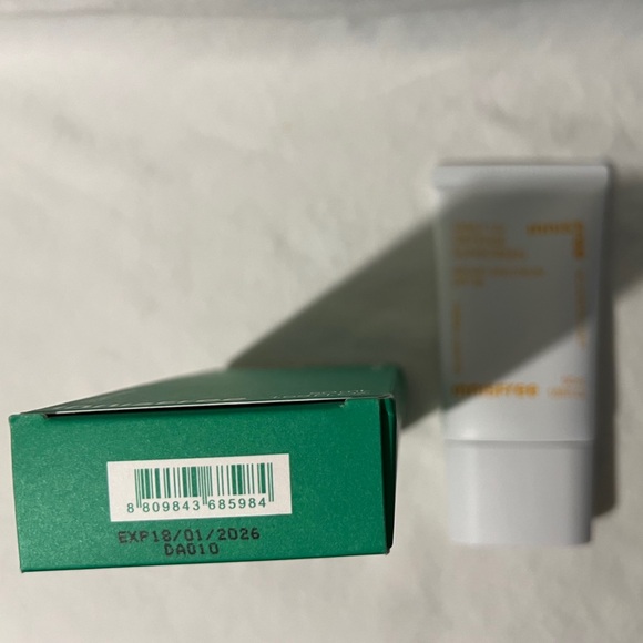☀️NIB☀️INNISFREE Daily UV Defense Invisible Broad Spectrum SPF 36 Sunscreen - Picture 8 of 11